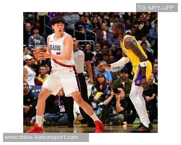 球哥对阵老东家表现惨淡四投零中得分为零正负值惨淡至极 球哥对阵老东家表现惨淡四投零中得分为零正负值惨淡至极