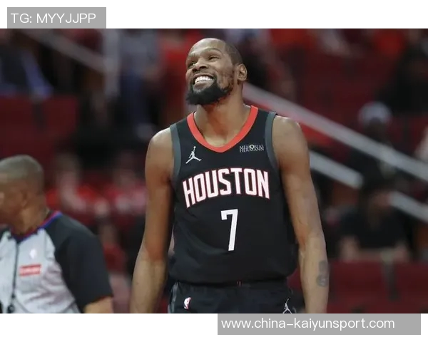 杜兰特谈末节表现强调团队合作与减压的重要性 杜兰特谈末节表现强调团队合作与减压的重要性