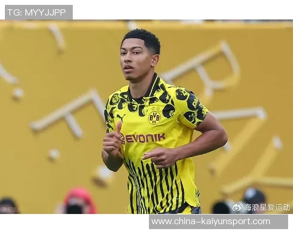 曼联密切关注小贝林厄姆动态有意明年一月租借他 曼联密切关注小贝林厄姆动态有意明年一月租借他