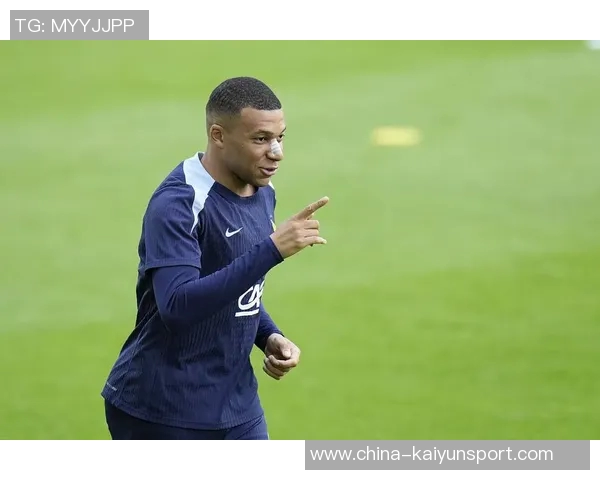 姆巴佩健身房内训练照片曝光透露恢复情况良好无大碍