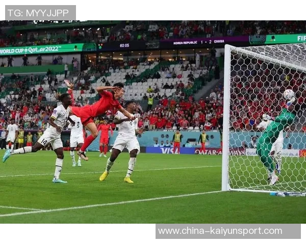 李刚仁手球送点球机会布雷斯特点球滑倒错失良机 李刚仁手球送点球机会布雷斯特点球滑倒错失良机